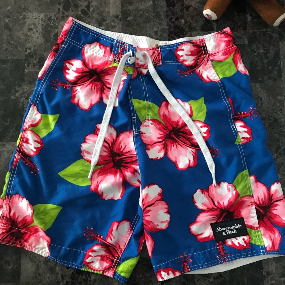 Men’s A&F Tropical Swim Trunks